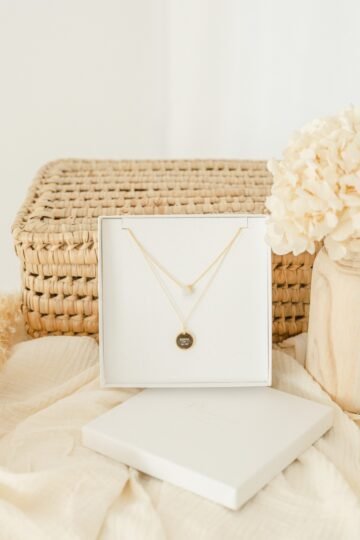 Coffret Pierre de lune & Collier médaille à personnaliser