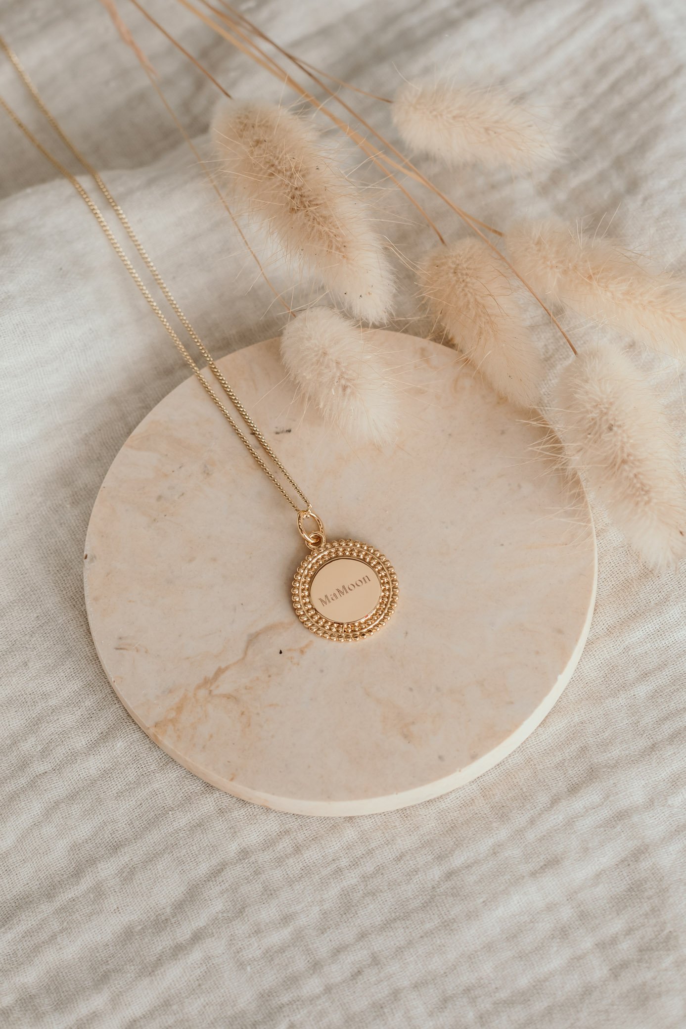 Collier personnalisé médaille sun or ÉPURE – Image 3
