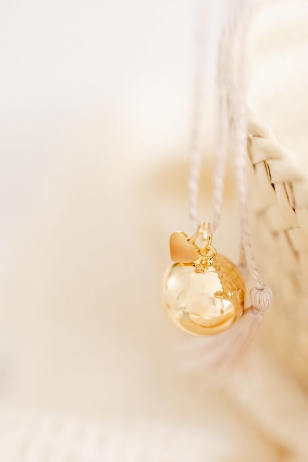 Bola de grossesse charm coeur TALISMAN - cordon de soie