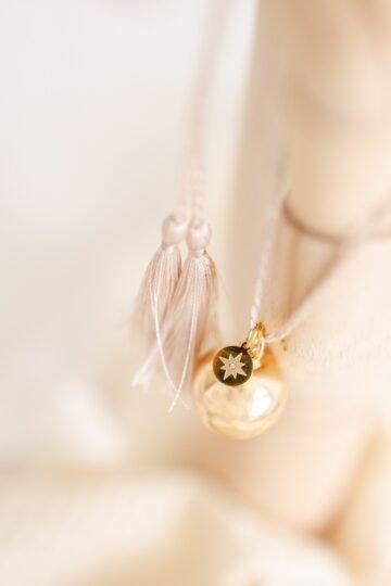 Alternative view of Bola de grossesse charm étoile du nord TALISMAN - cordon de soie