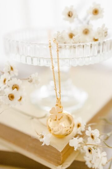 Alternative view of Bola de grossesse charm trèfle TALISMAN