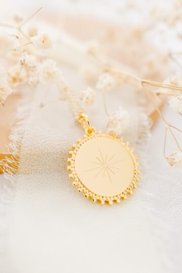 Collier personnalisé médaille gravée or éclat ECLIPSE