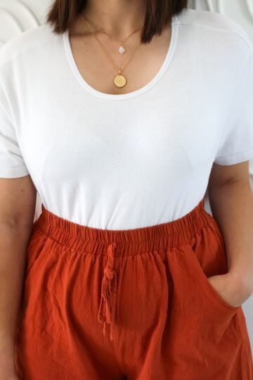 Alternative view of Collier pierre de naissance personnalisable médaille moon COMME DANS UN RÊVE