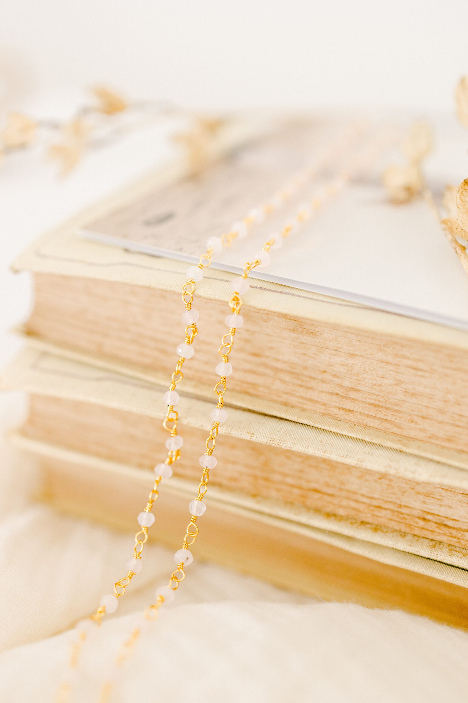 Chaine pierre naturelle quartz rose pour bola de grossesse 105-110 cm