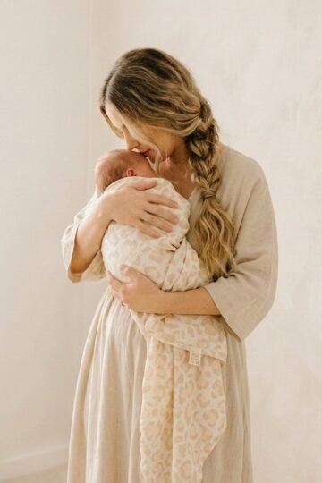 Maxi lange bébé léopard 80 x 80 cm 100% mousseline de coton MON COEUR FAIT GRAOU