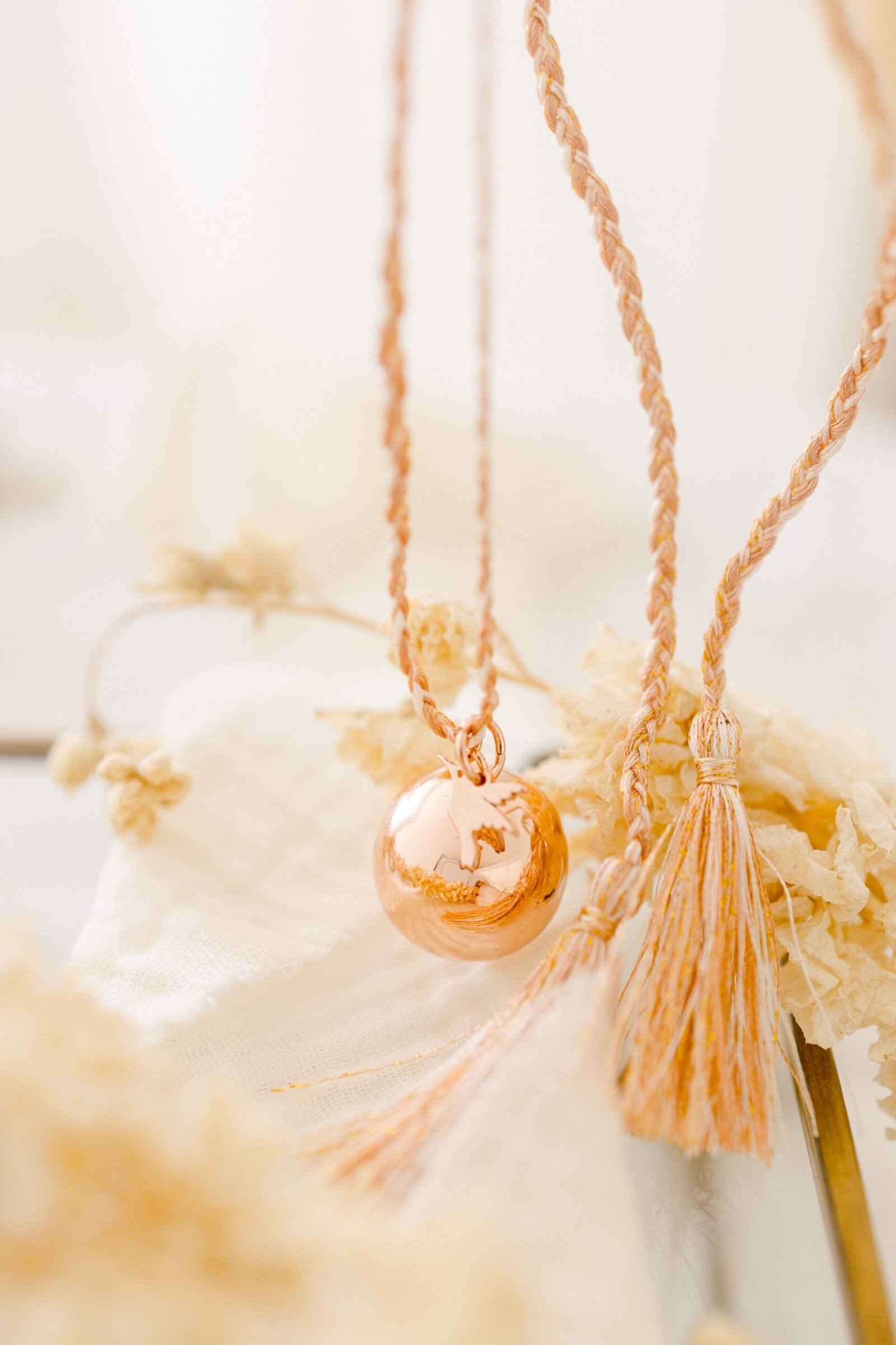 Bola de grossesse charm colibri TALISMAN - cordon de soie