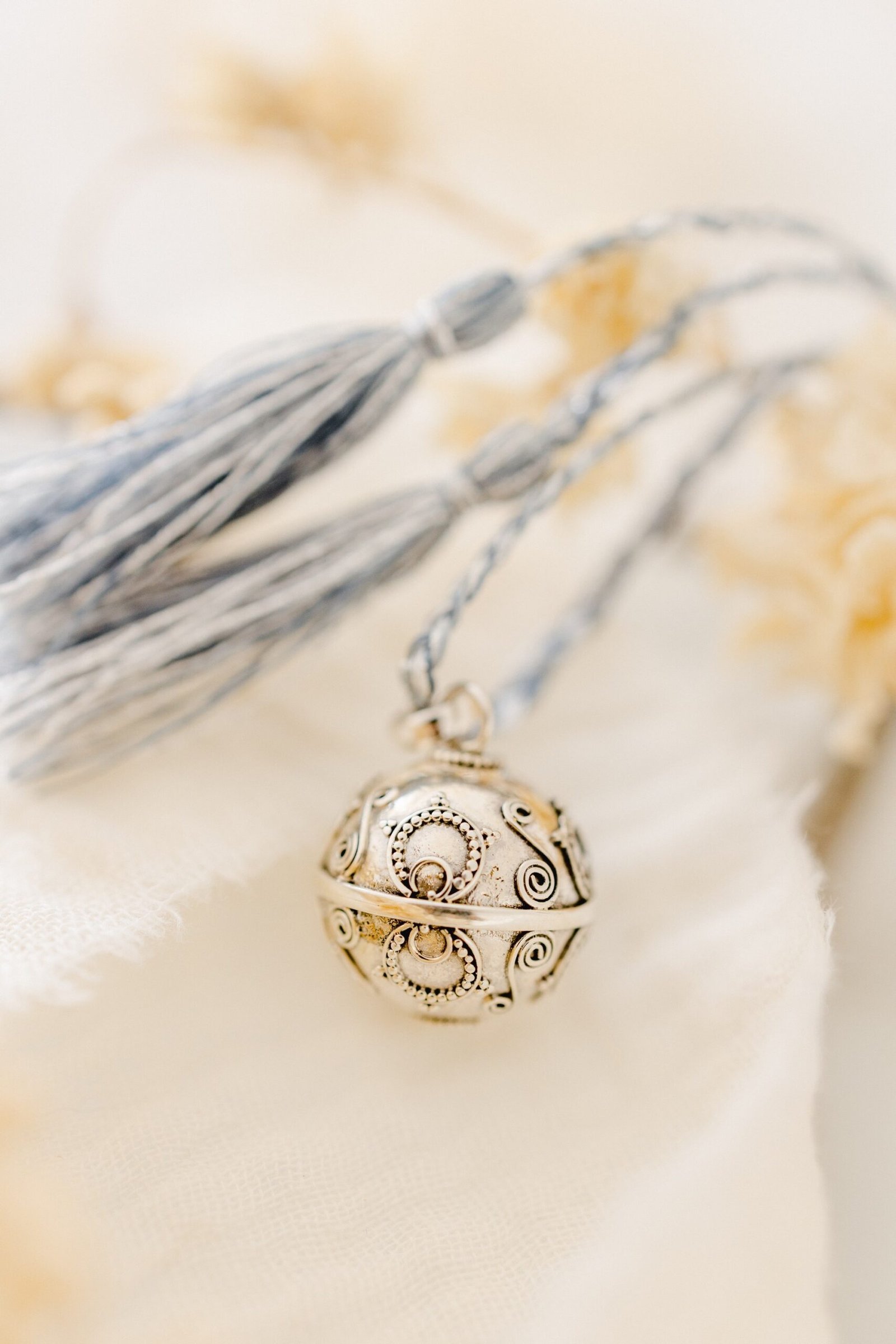 Bola de grossesse indonésien BALI arabesque - cordon de soie – Image 2