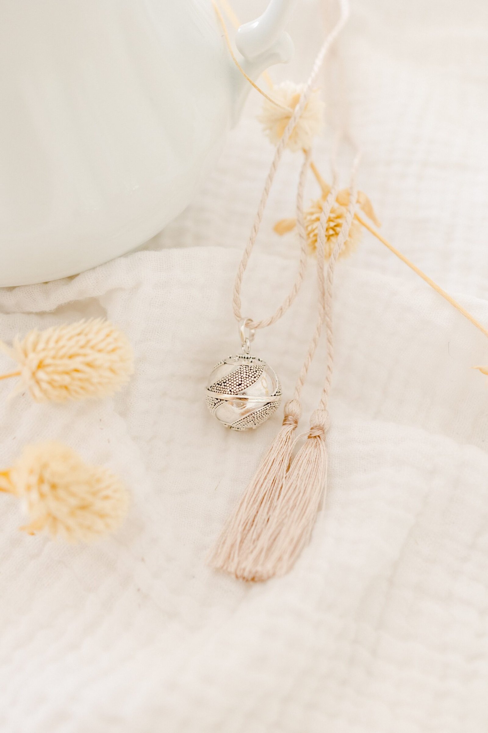 Bola de grossesse indonésien reflet BALI - cordon de soie – Image 3