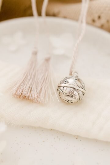 Bola de grossesse indonésien BALI tendresse - cordon de soie