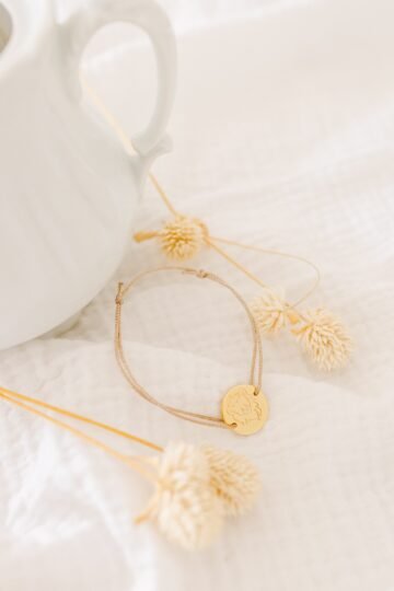 Alternative view of Bracelet personnalisé cordon enfant médaille ronde gravée PETIT LION