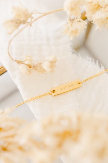 Alternative view of Gourmette personnalisée enfant plaque rectangulaire ÉPURE