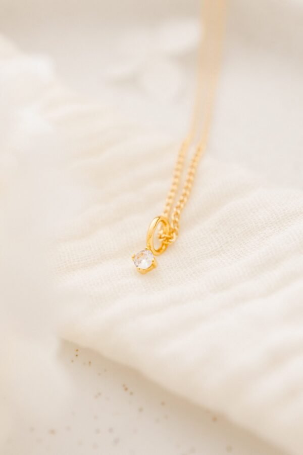 Alternative view of Collier amulette pendentif oxyde de zirconium MON ETINCELLE