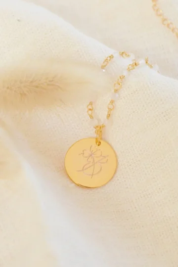 Alternative view of Pendentif personnalisé gravé ronde or initiale EMOTIONS DOUCES