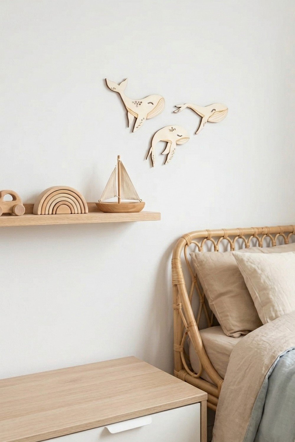 Décor mural bois chambre bébé baleines VALSE MARINE