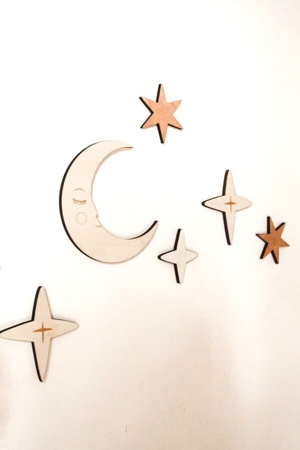 Alternative view of Décor mural chambre bébé lune et étoiles VOIE LACTEE