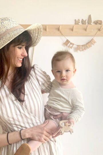 Alternative view of Guirlande étapes 12 mois en bois MA PREMIERE ANNEE