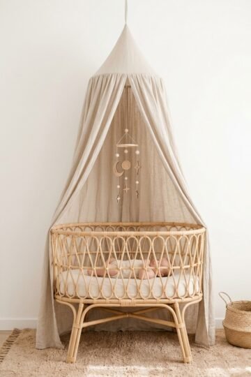 Alternative view of Mobile pour bebe lune et étoiles en bois SOUS LA LUNE