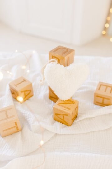 Attache tétine coeur sherpa blanc MON PETIT COEUR