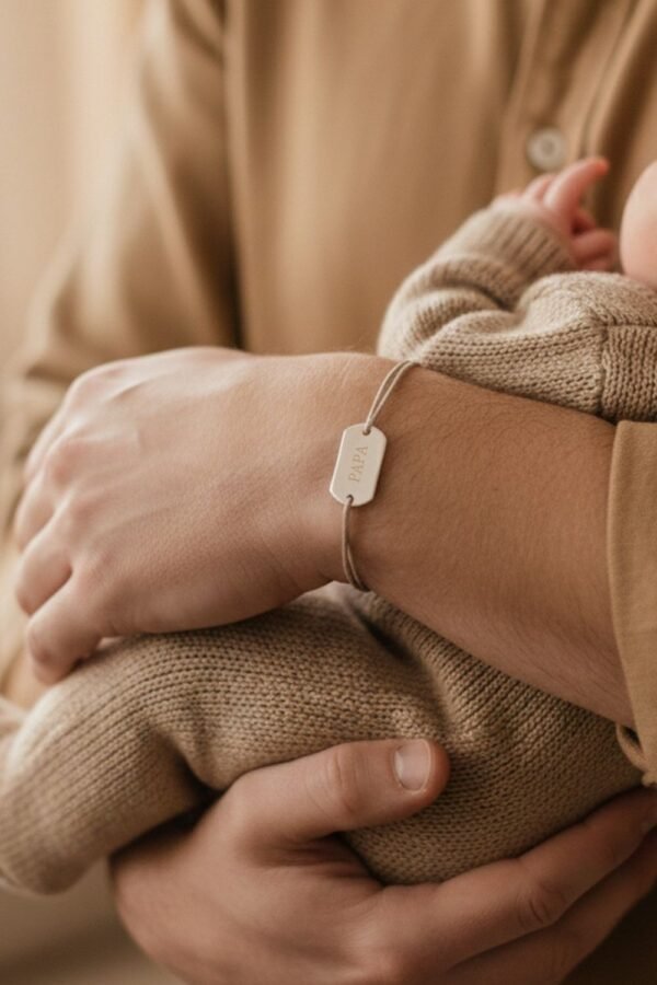 Alternative view of Bracelet papa rectangulaire argent à personnaliser