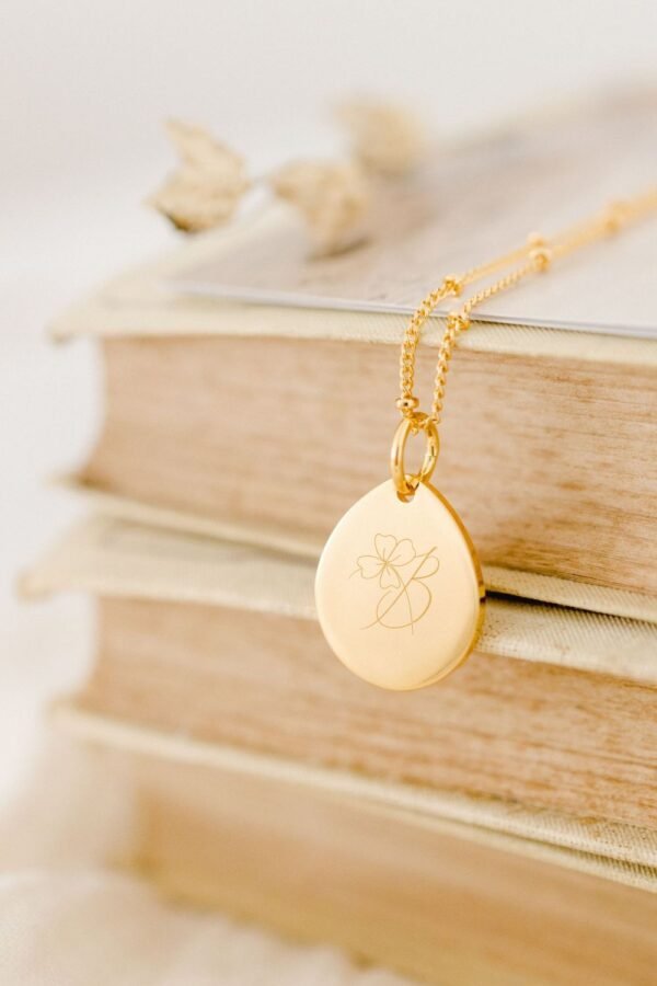 Pendentif personnalisé médaille goutte or lettre initiale EMOTIONS DOUCES