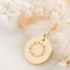 Collier personnalisé médaille ronde or BENEDICTIONS – Image 4
