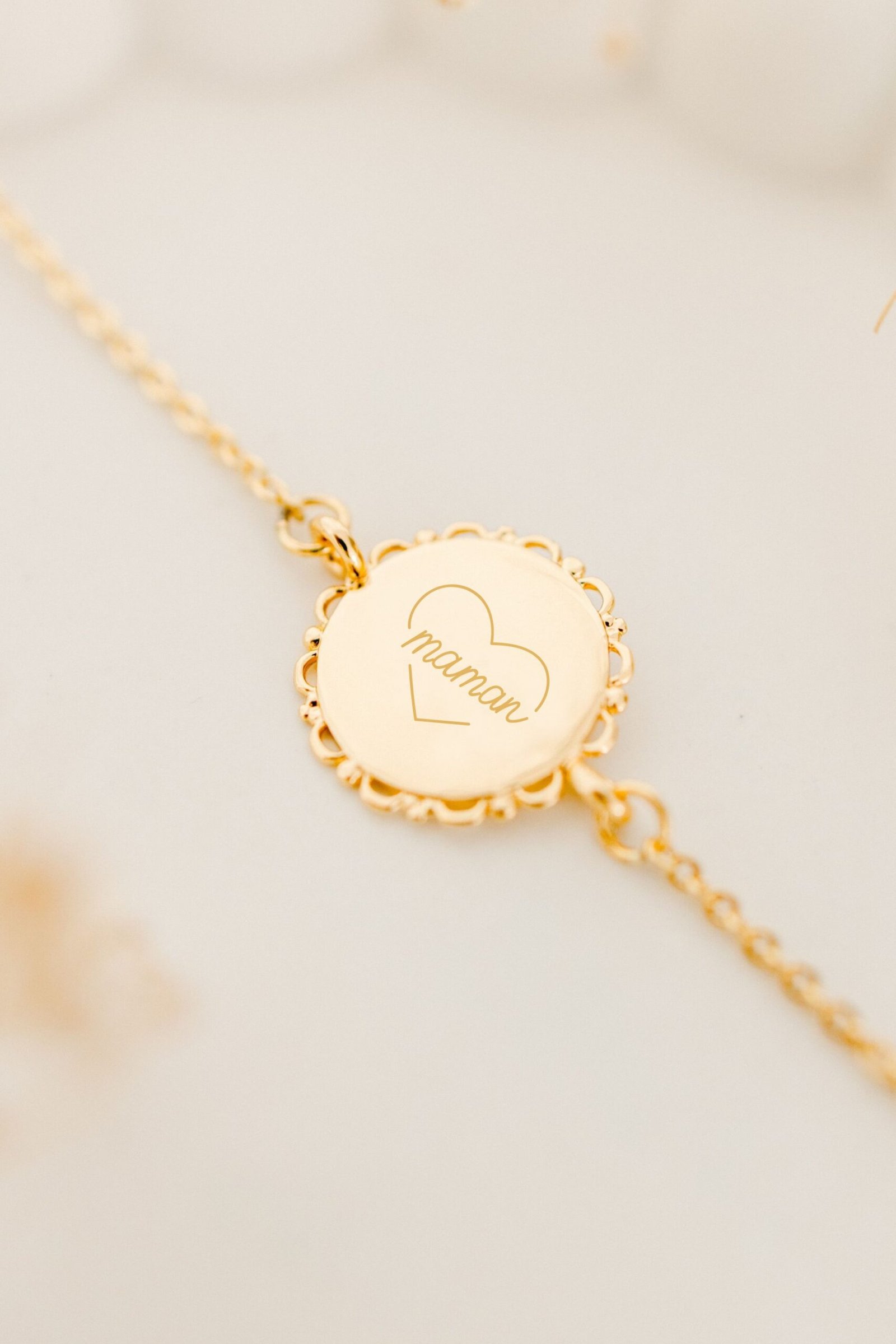 Bracelet dentelle gravé personnalisable DE TOUT COEUR